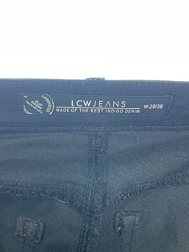 28 Beden siyah Renk LC Waikiki Jean / Kot %70 İndirimli.