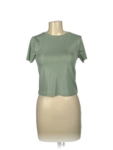 Koton T-shirt %70 İndirimli.