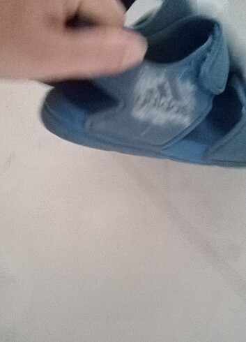 33 Beden mavi Renk Adidas erkek çocuk sandalet 