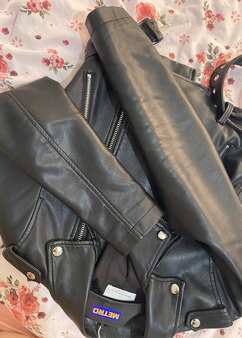 xs Beden Berskha crop deri ceket