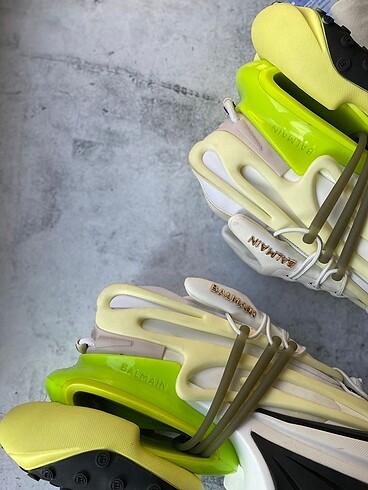 40 Beden balmain unicorn