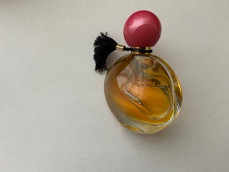 Avon Far Away Kadın Parfümü - Görsel 2