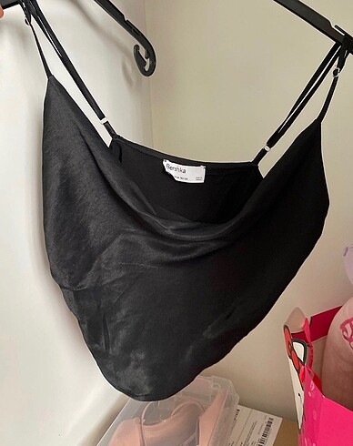 Bershka Siyah Saten Crop