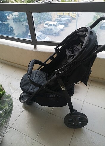 Joie bebek arabası