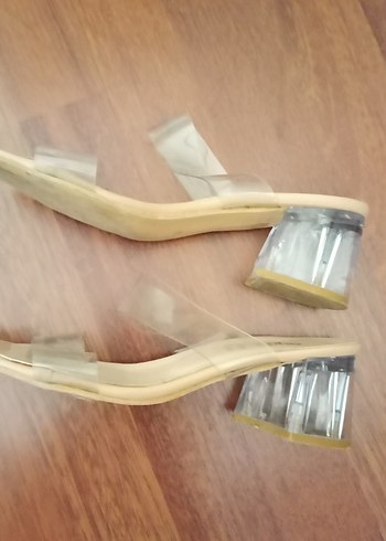 Diğer Şeffaf Bantlı Bej Kadın Terlik