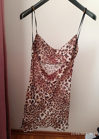 Victoria s Secret Leopar Desenli degaje yaka gecelik