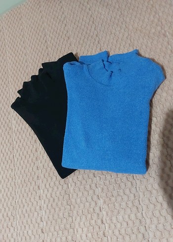 Kolsuz Boğazlı Triko - Görsel 2