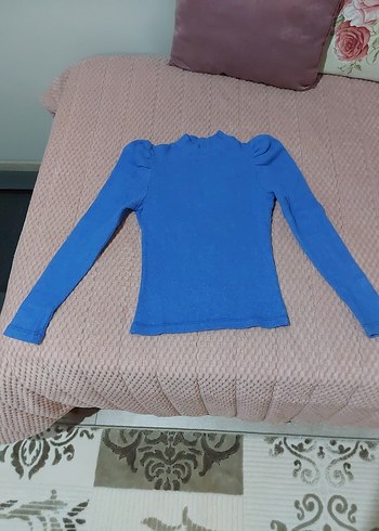 Kolsuz Boğazlı Triko - Görsel 3