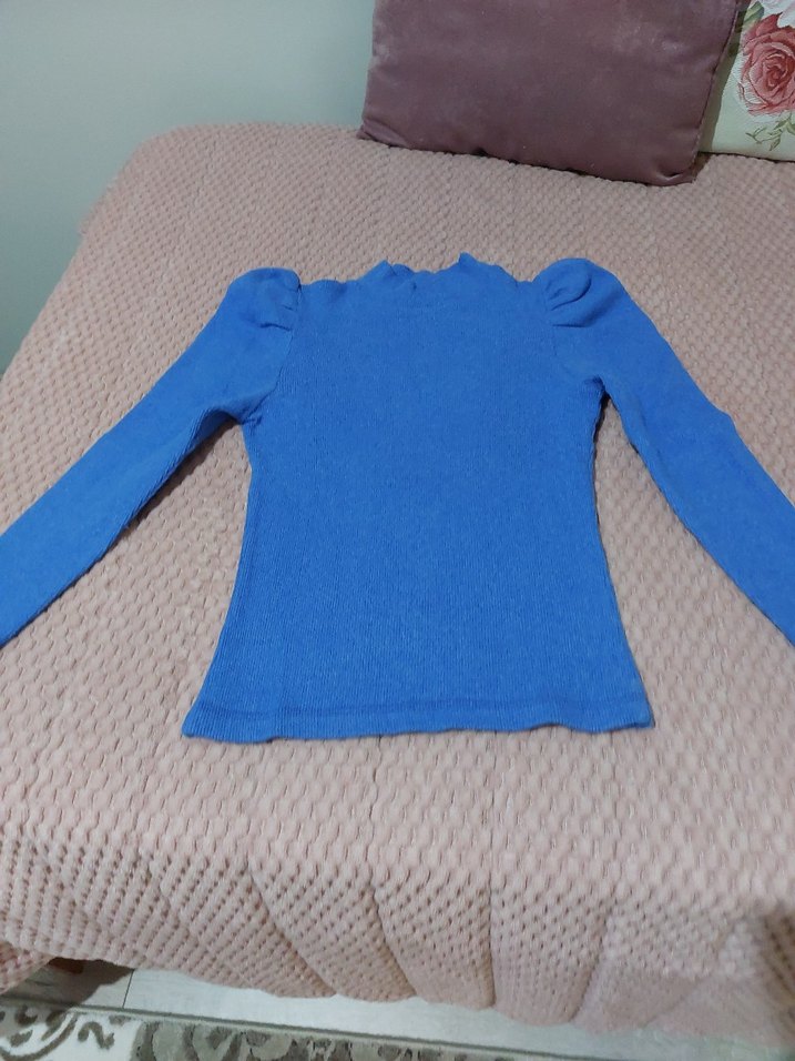 Kolsuz Boğazlı Triko - Görsel 4