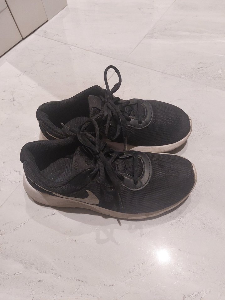 Siyah Nike Kadın Spor Ayakkabısı - Görsel 2