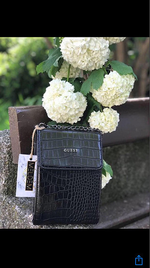 Guess siyah çanta 