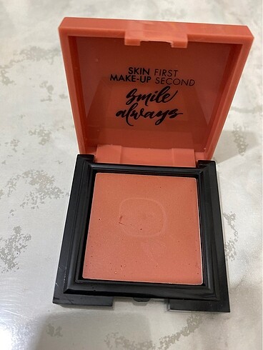Beden Pastel cream blush