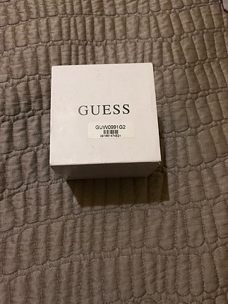 Guess Guess saat