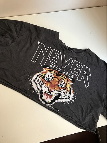 American Vintage aslanlı crop tshirt