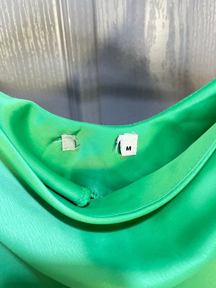 Yeşil Parlak Askılı Uzun Elbise - Görsel 3