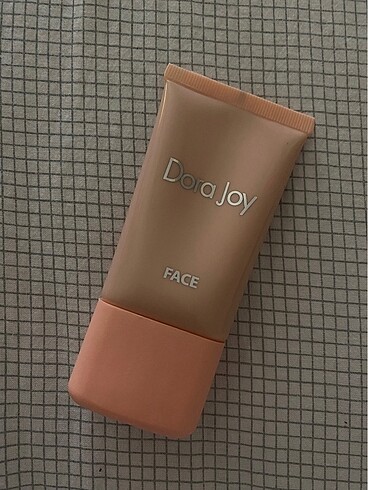 Dora Joy Bb Krem SPF 50+ 01 Light