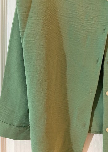 Düğmeli Yeşil Kadın Gömlek - Görsel 4