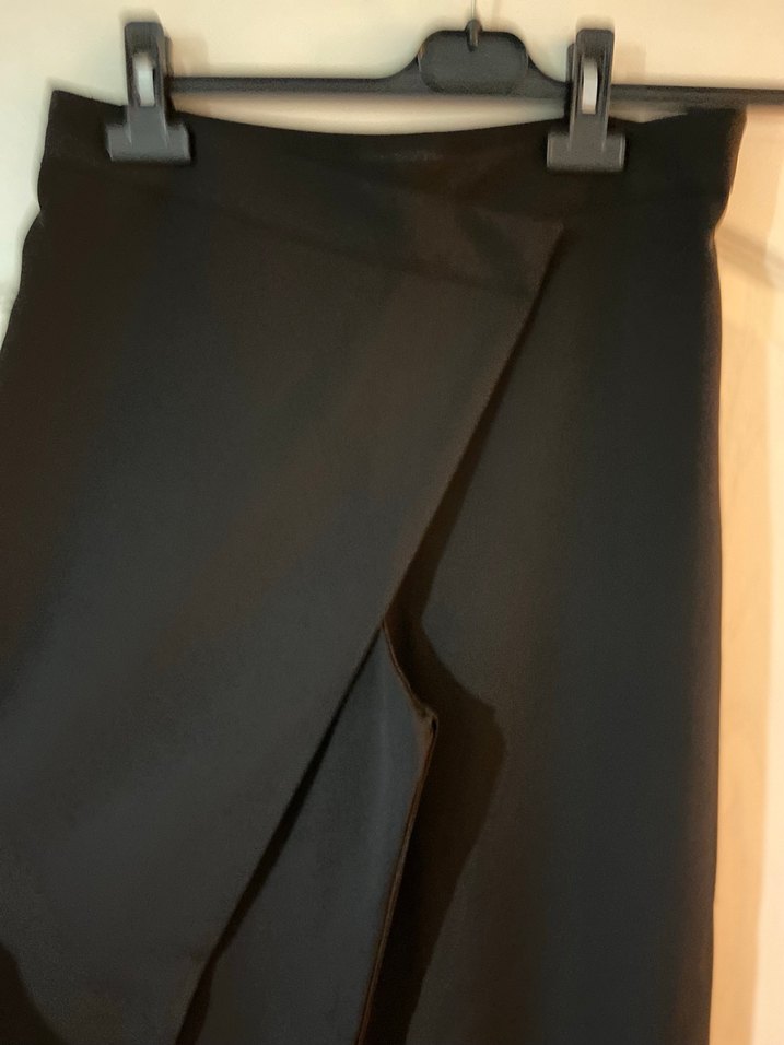 Siyah Dökümlü genis paca pareo Kadın Kumaş Pantolon - Görsel 4