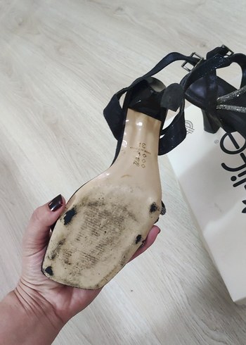 Siyah Yılan Desenli Stiletto Topuklu Sandalet - Görsel 3