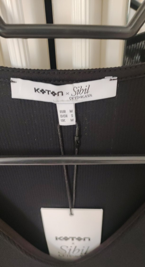 Siyah V Yaka Uzun Kollu Kadın Bluz - Görsel 2