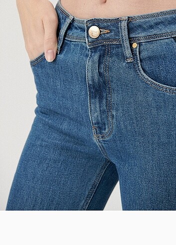 26 Beden MAVİ straight jean