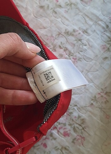 Beden Adidas şapka