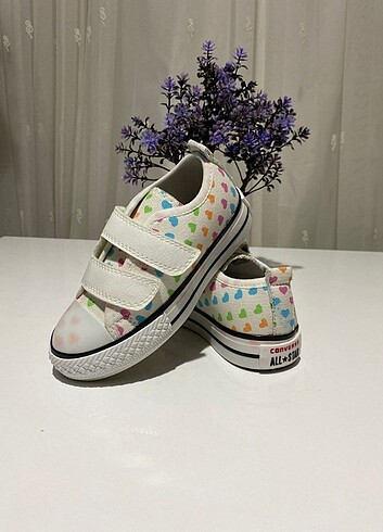 30 Beden beyaz Renk BEBEK ÇOCUK CONVERSE SPOR AYAKKABI