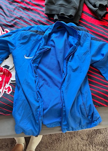 Erkek Mavi Fermuarlı Yağmurluk - Görsel 2