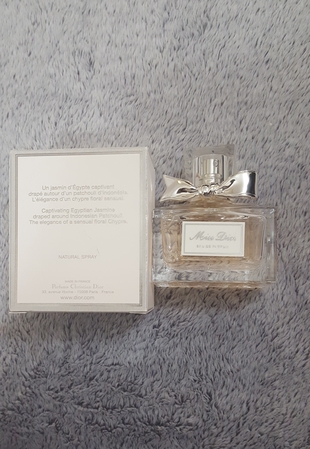 diğer Beden Dior Miss Dior Parfum 30 ml -- Urun Orjinaldir