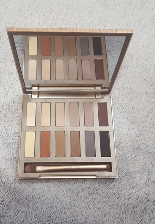 Urban Decay Naked Basics Far Paleti--Urun Orjinaldir