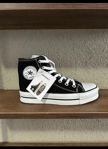 37 Beden Converse Spor Ayakkabı 