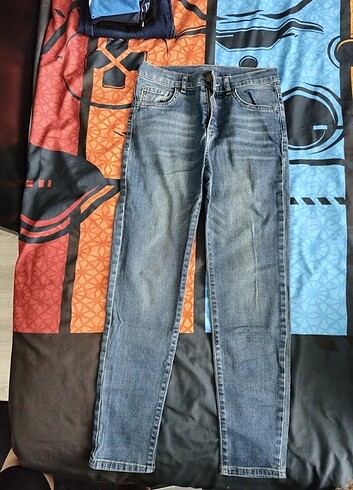 Kot pantolon ve sweat tshirt 10/11 yaş