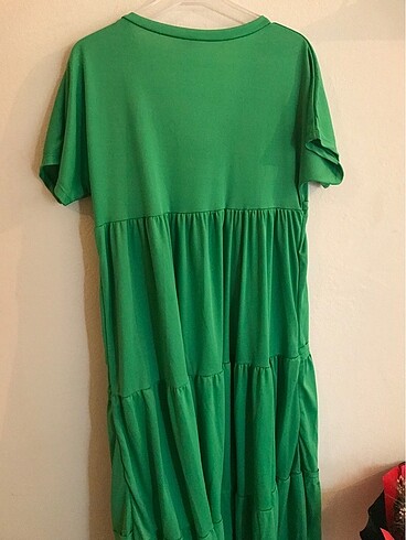 44 Beden yeşil Renk Bol kesim sıfır yeşil elbise