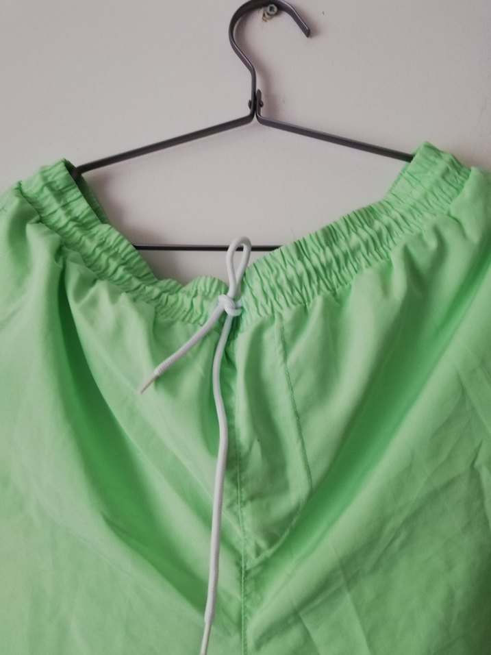 Erkek Loose Fit Yeşil Basic Deniz Şortu - Görsel 4