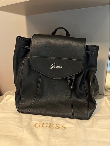 Guess sırt çantası
