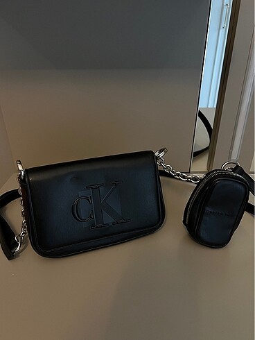 Beden Calvin klein çanta