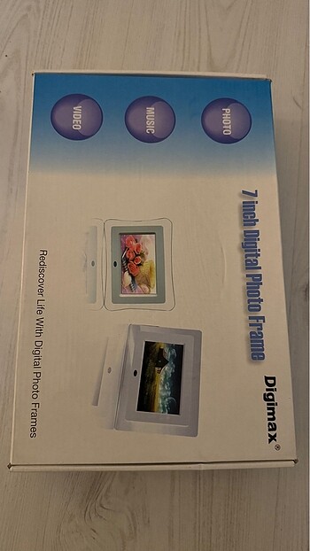 DİJİTAL FOTOĞRAF ÇERÇEVESİ