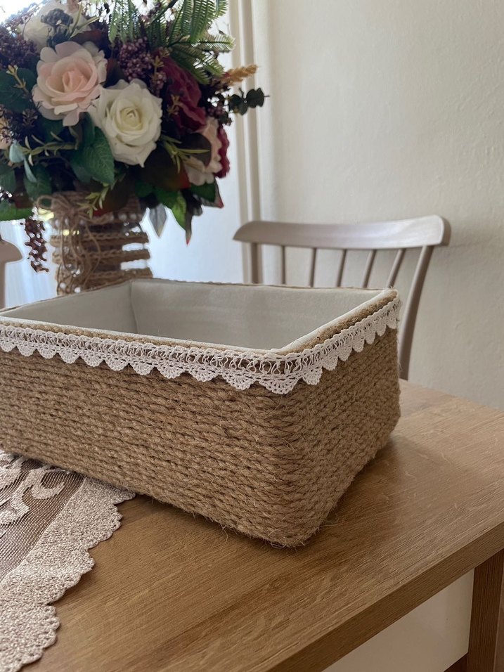 Dantel Detaylı Beyaz Saklama Sepeti - Görsel 2