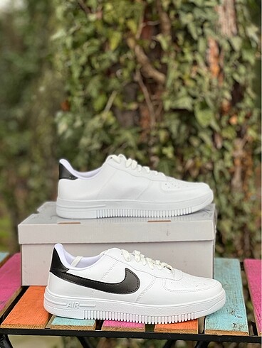 Yeni Nike Air Force