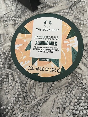 The Body Shop vücut peeling