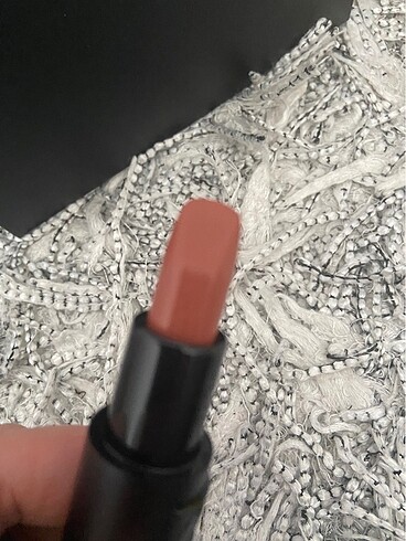 Nars Nars Explicit ruj