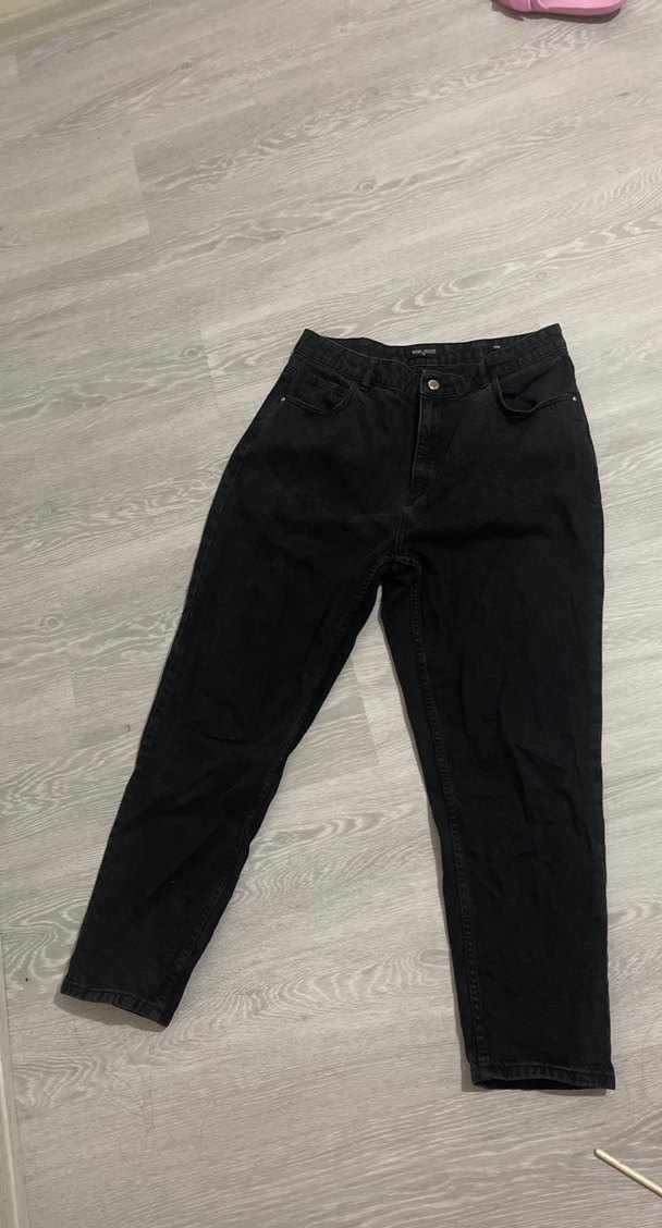 Düğmeli Siyah Loose Fit Kadın Kot Pantolon - Görsel 3