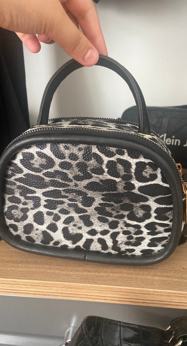 Gri Leopar Desenli Kadın Deri Çanta - Görsel 2