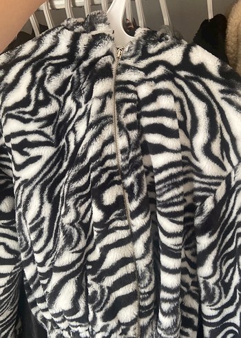 Uzun Kollu Zebra Desenli Suni Kürk