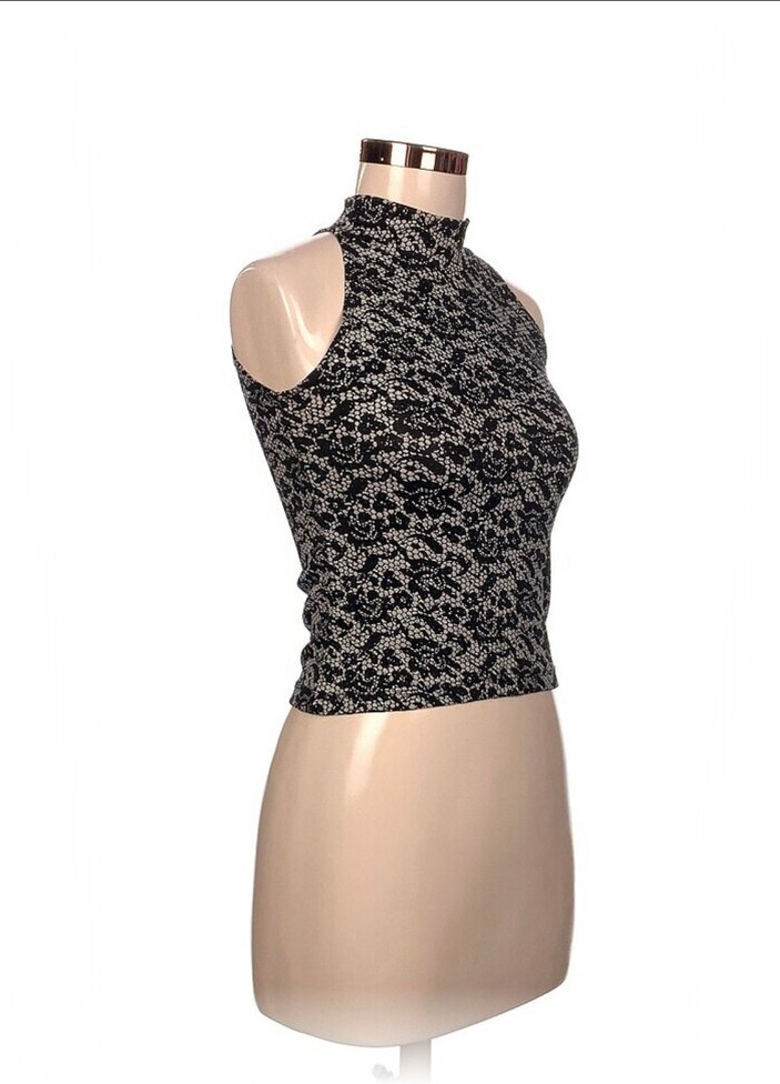 Dantel Detaylı Bluz - Görsel 2