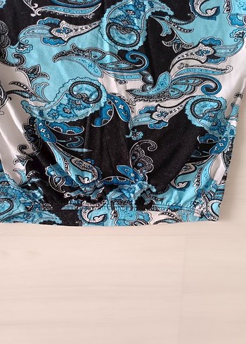 Straplez şal desenli bluz - Görsel 3