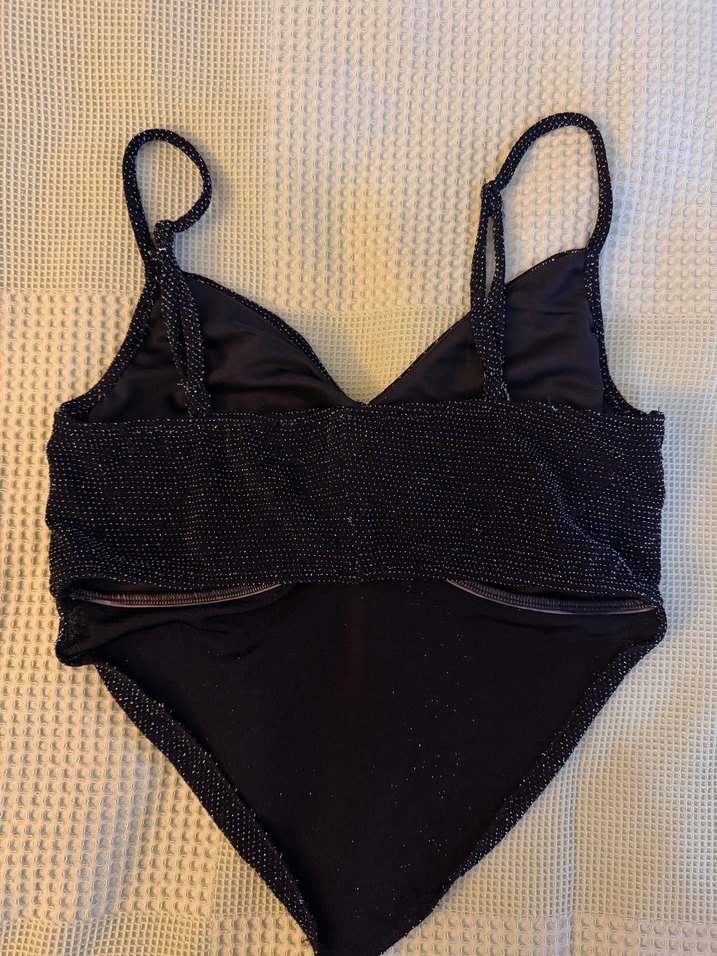 Siyah Simli V Yaka Top — görsel 2/3