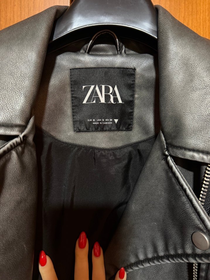 Zara Siyah Deri Biker Ceket — görsel 5/7