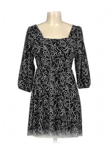 PreLoved Kısa Elbise %70 İndirimli.