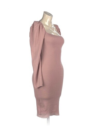 Diğer PreLoved Kısa Elbise %70 İndirimli.